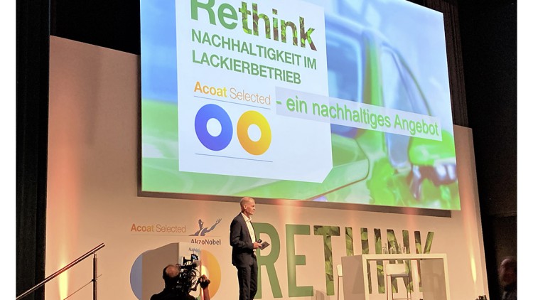 Lackhersteller Akzo Nobel: "Wir stellen den globalen Benchmark in der Branche"