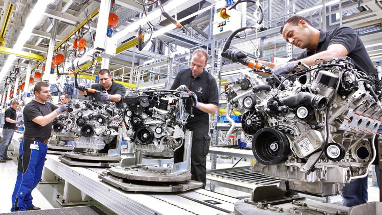 Daimler-Mitarbeiter: E-Auto-Batterien in Stuttgart produzieren