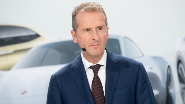 Umbau des VW-Konzerns: Rückendeckung für Diess