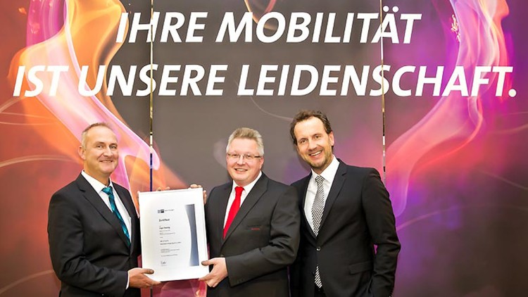 Opel Rent: Erste Mobilitätsprofis ausgebildet