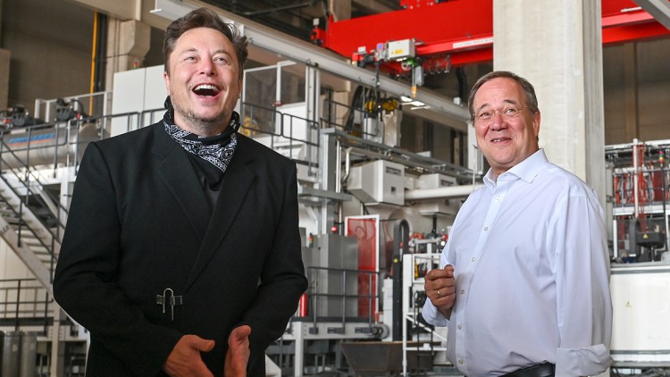 Neues Tesla-Werk in Grünheide: Laschet und Musk drängen auf Abbau von Genehmigungshürden
