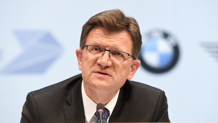 Elektroauto-Förderung: BMW-Entwicklungschef kritisiert VW