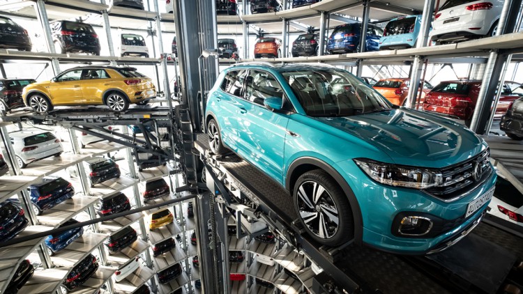 Fahrzeugverkäufe im Juli: VW-Konzern schafft es fast ins Plus