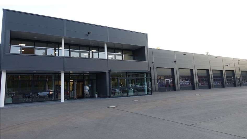 Autohaus B. Widmann Gmbh & Co. Kg Schwäbisch Gmünd Mercedes-Autohaus Widmann in Ebermannsdorf - Eröffnung