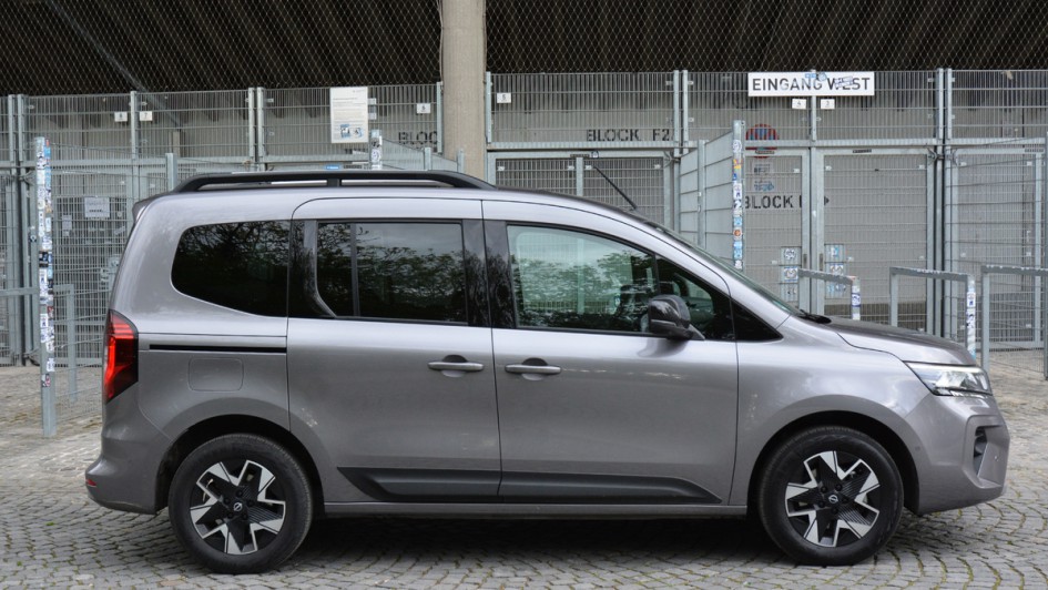 Nissan Townstar EV Test (2024)