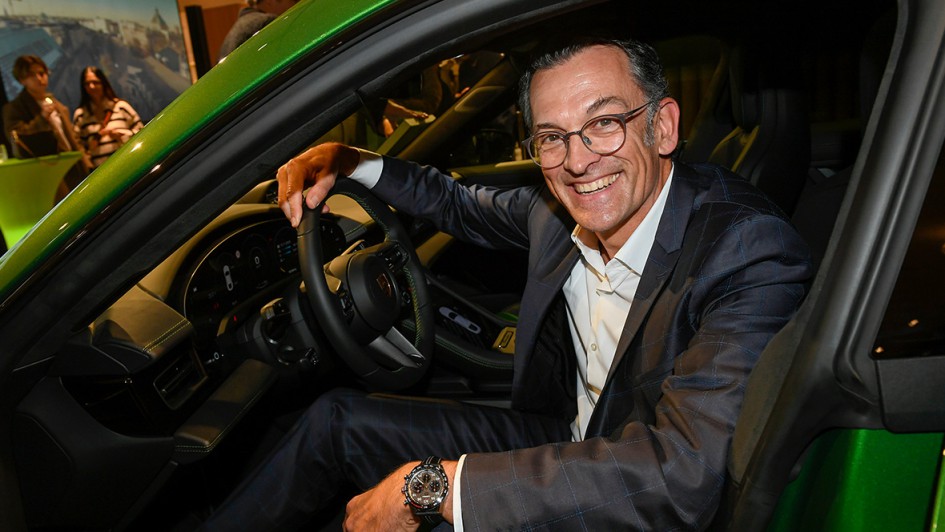 Porsche Now Sales Pop-up Store in München