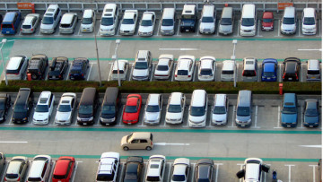 Parkplatzunfall: 75 zu 25 zulasten des Türöffners