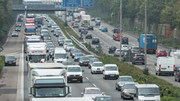 Neues Verkehrsanalysesystem für freie Autobahnen