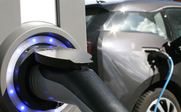 Zuschuss für Elektroautos steigt