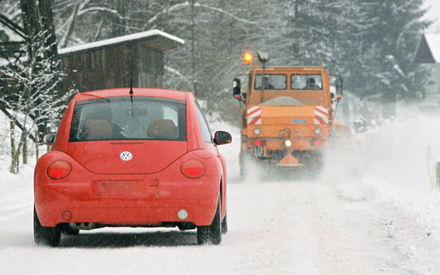 Die zehn größten Autofahrer-Irrtümer bei Eis und Schnee