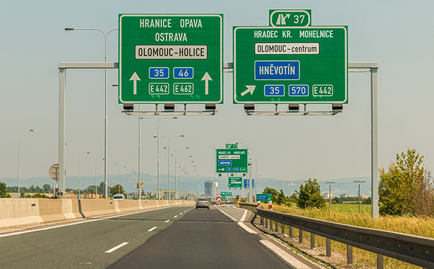 Tschechien: Plakatwerbung an Autobahnen verboten