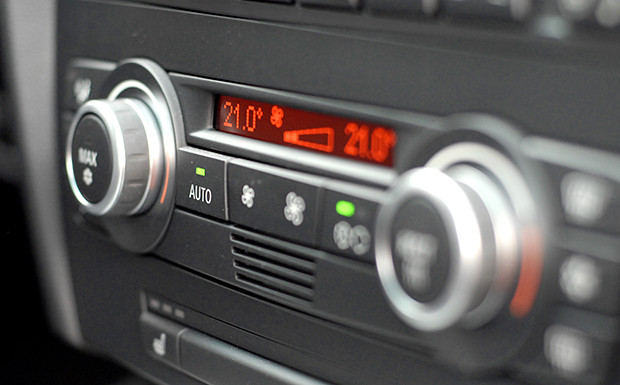 Zu laute Musik im Auto geht auf Kosten der Verkehrssicherheit