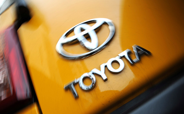Toyota lockt Fahrlehrer mit neuen Rabatten