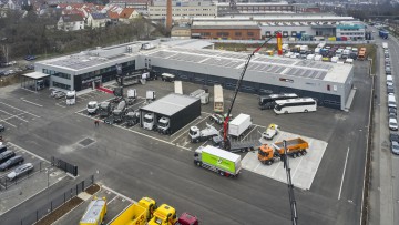 Daimler Truck, Nutzfahrzeugzentrum Mercedes-Benz Stuttgart, Vertrieb, Service, Busse, Mercedes-Benz, Setra