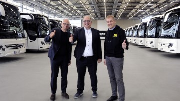 Mercedes-Benz Tourismo, Bus-Verkehr Berlin, BVB, Nico Schoenecker, Autobus Oberbayern, Claudio Kastner, Heinz Friedrich, Daimler Buses