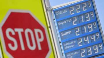 Stoppschild Diesel Preis Sprit Tankstelle