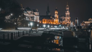 Dresden_Abend_Stadtansicht_Elbe