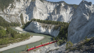 Touristik: Außergewöhnliche Zugfahrten in der Schweiz