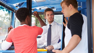 Konflikte & Selbstverteidigung: Tipps für Busfahrer