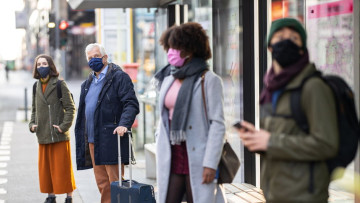 ÖPNV: Hessen will an Maskenpflicht festhalten