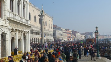 Venedig_Besuchermassen_San_Marco