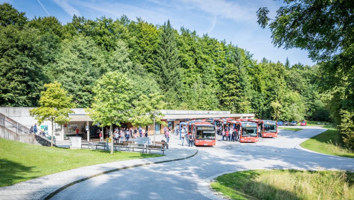 Kehlsteinstrasse_Bus_Abfahrt