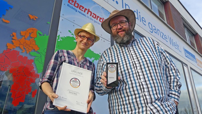 Gewinner Eberhardt Travel mit dem DISQ Service-Award für Studien- und Städtereisen im Vorjahr2022