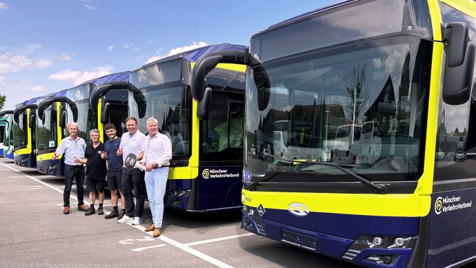 Brennstoffzellenbusse_Urbino_12_hydrogen_Geldhauser