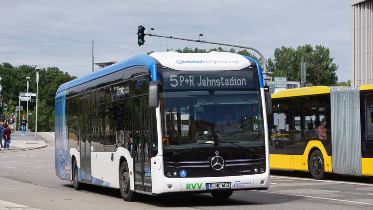Regensburg_Elektrobus_E-Citaro