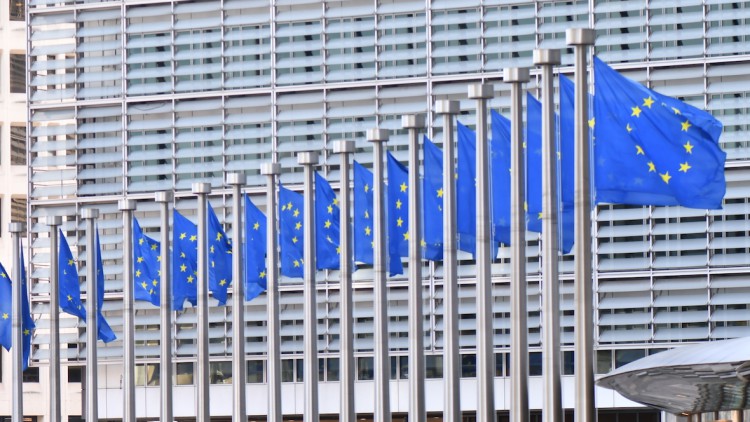 Europa_Flaggen_BruesseL_EU-Kommission