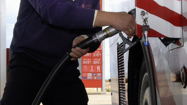 Kraftstoffpreise: Diesel kostet wieder über zwei Euro 