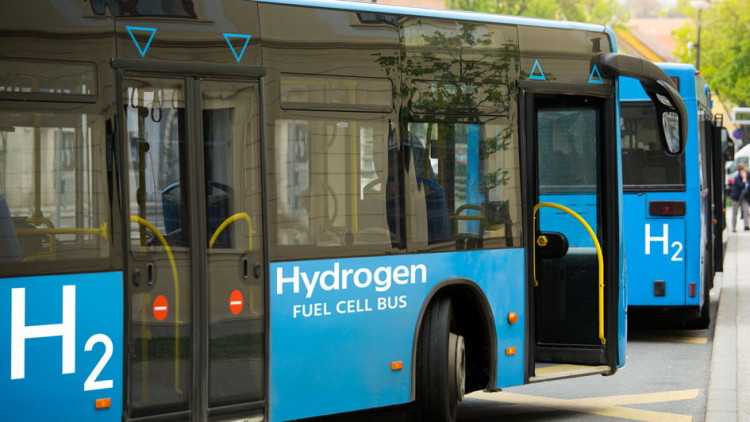 Alternative Antriebe: Rebus testet Wasserstoffbus