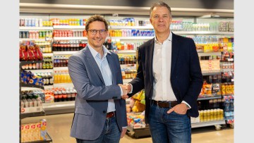 Jan-Hendrik Starken, Geschäftsführer Carissa und Chef des Shell Shop-Geschäftes (l) und Patrick Steppe, Vorstandsvorsitzender der Lekkerland