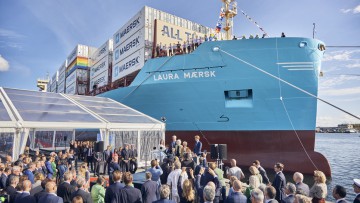 Laura Maerst Taufe A.P. Moller - Maersk. All rights reserved.