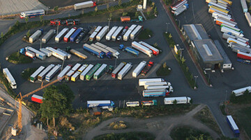 Parkplatzmangel - Beweisfotos aus der Luft