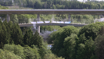 Autobahnbrücke Sterbecke gesprengt