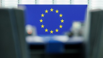 EU_Flagge_Parlament