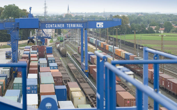 Österreich: Mehr Verbindungen am Containerterminal Salzburg