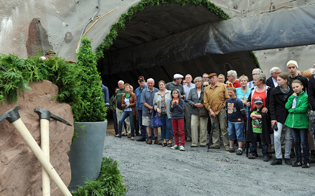 Tunnelbau: Durchbruch in Hirschhagen