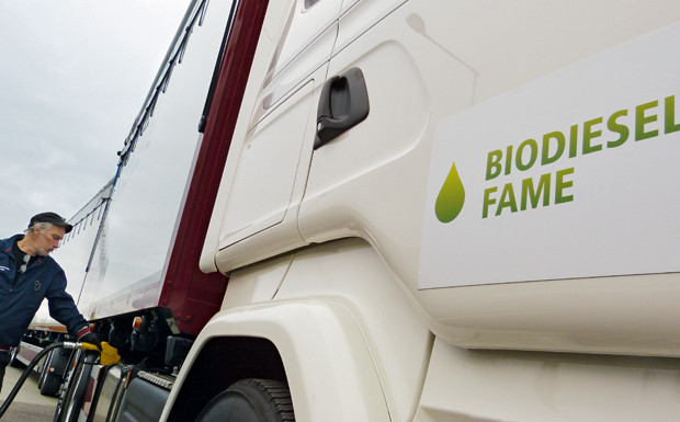 Scania Kohlendioxid-Reduktion mit Bio-Achtzylinder!
