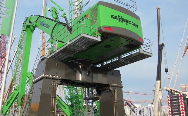 Mega-Maschinen: Groß-Einkauf auf der Bauma 2013