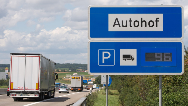 VEDA fordert für Lkw-Fahrer längere Öffnungszeiten der Autohof-Restaurants