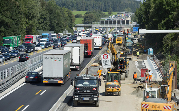 Mehr Sicherheit an Autobahn-Baustellen