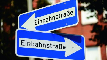 Einbahnstraßen-Schilder