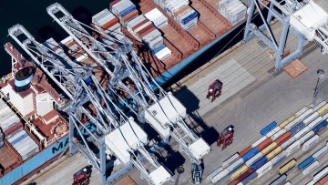 Containerschiff, Maersk, Containerterminal, Hafen Aarhus
