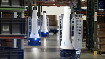 Roboter von Locus Robotics automatisieren im Lager Kommissionierung und Einlagerung