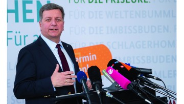 Bayerns Verkehrsminister Christian Bernreiter über die Tiroler Transitpolitik