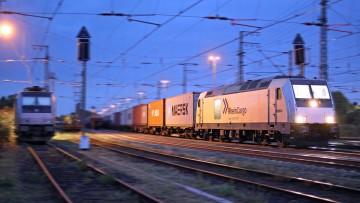 Containerzug, Rheincargo, Güterzug
