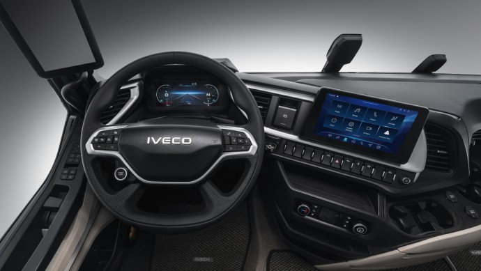 Ansicht auf das neue Cockpit des neuen Iveco S-Way Modelljahr 2024
