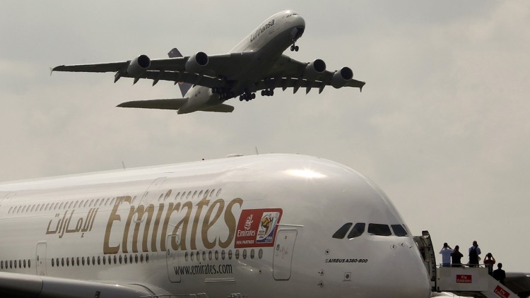 Lufthansa, Emirates, Flugzeuge